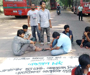 JU students continue protests